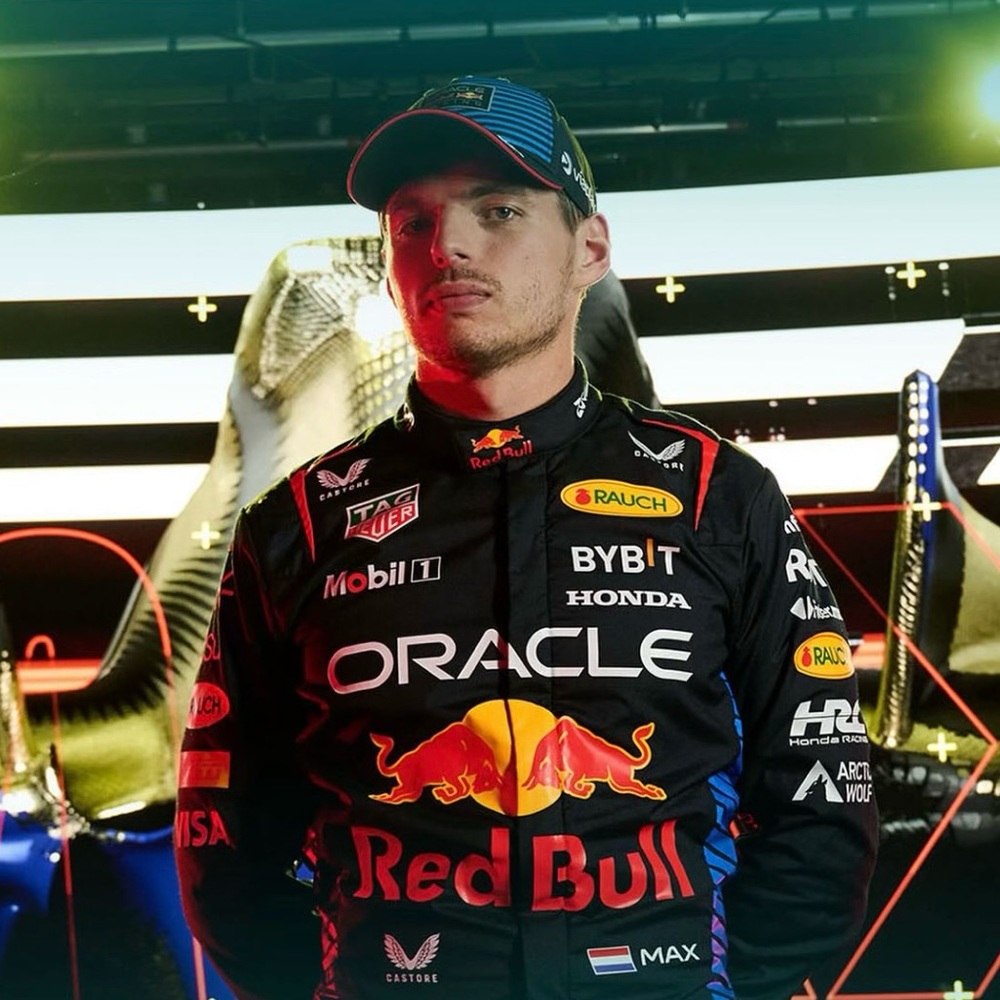 EXCLUSIVE Formula 1 Red Bull Racing Pepe Jeans Infiniti Jacket XL